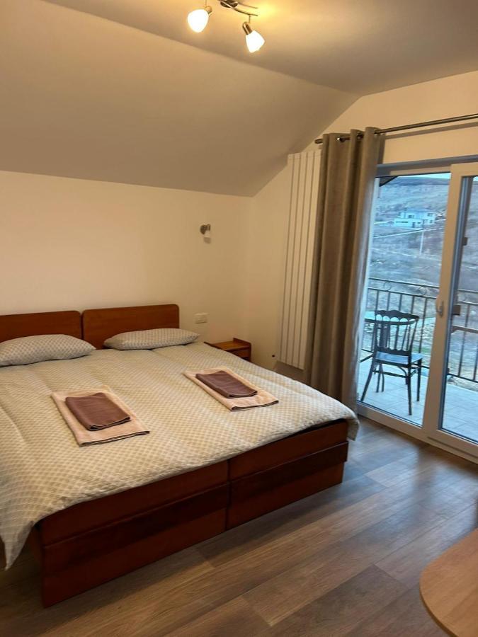Pensiunea Giulia Home Dezmir Exteriér fotografie