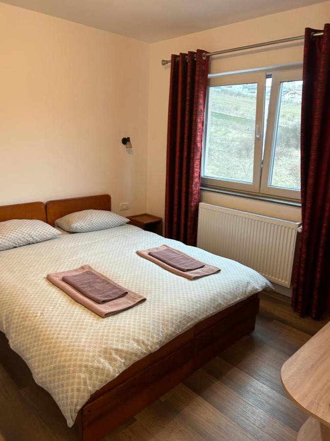 Pensiunea Giulia Home Dezmir Exteriér fotografie